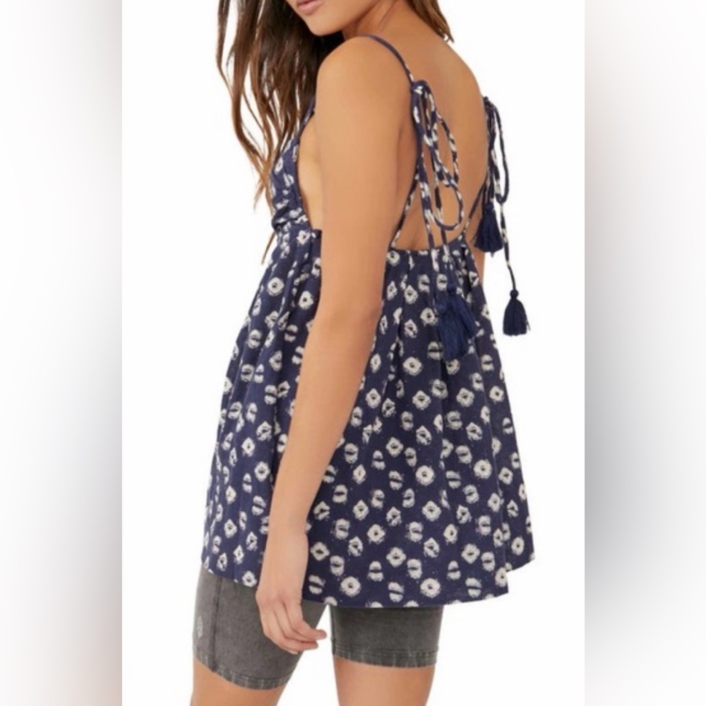 Free People Floral Indigo Molly Tunic Boho Babydoll Top Navy Cream Women’s Large - Picture 10 of 10